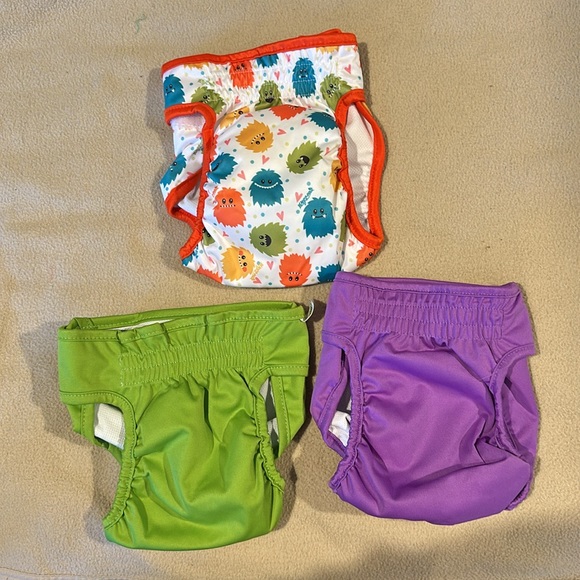 NWT 2 Pet Magash Female dog reuseable diapers 1 Wegreec diaper - Picture 2 of 3